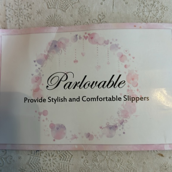 NWT Parlovable slippers - Picture 9 of 10